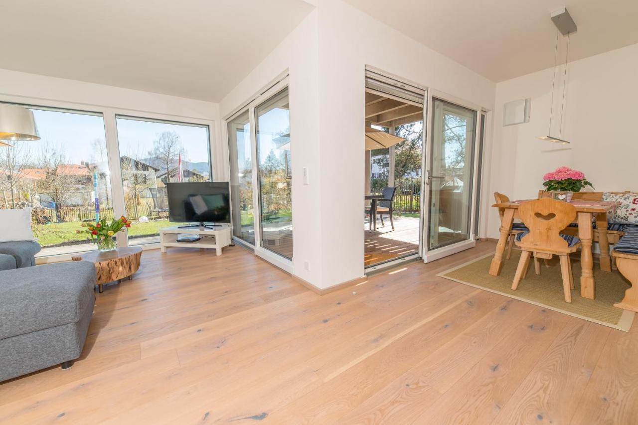 Helle Wohnung Mit Bergblick & Eigener Terrasse Bad Tolz Exterior photo